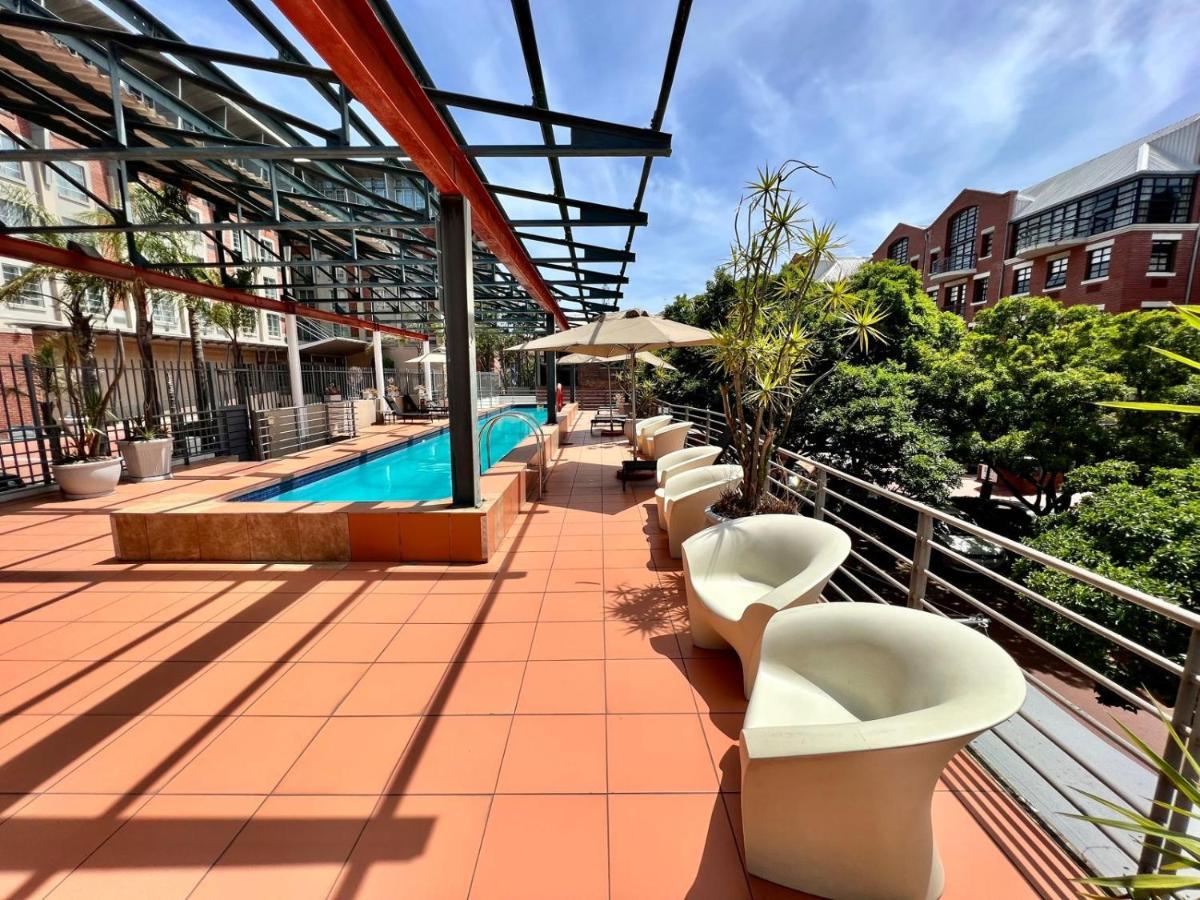 Apartment No Load-shedding Spacious *