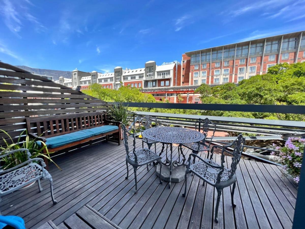 Apartment No Load-shedding Spacious *